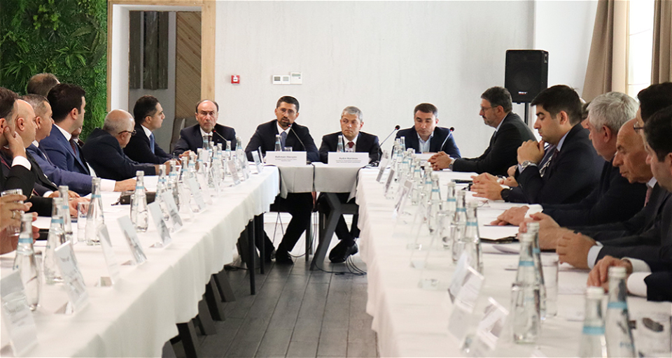 Qarabağ Dirçəliş Fondu Azərbaycan banklarının rəhbərləri ilə Şuşada işgüzar görüş təşkil edib