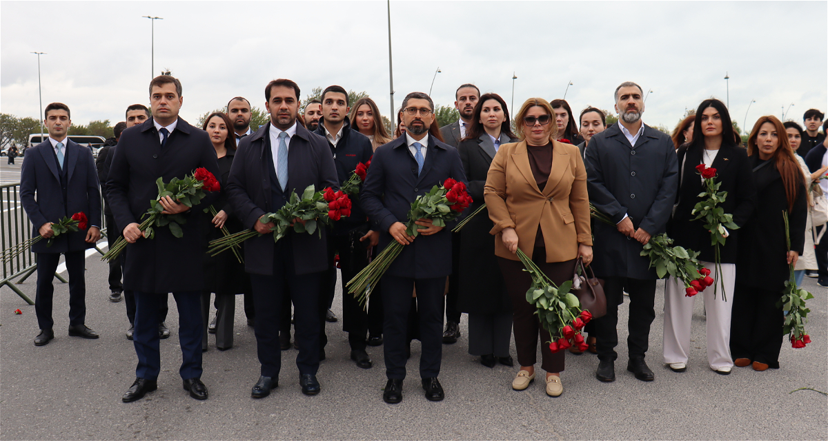 Qarabağ Dirçəliş Fondunun kollektivi Zəfər Parkını ziyarət edib